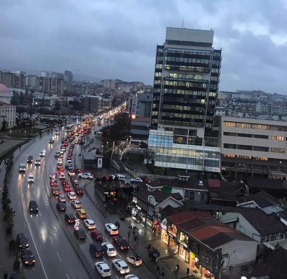 اتاق استاندارد با بالکن, New Prishtina Luxury Rooms