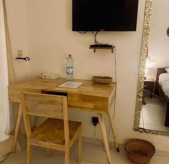 Standard Szoba, L'oasis Guesthouse