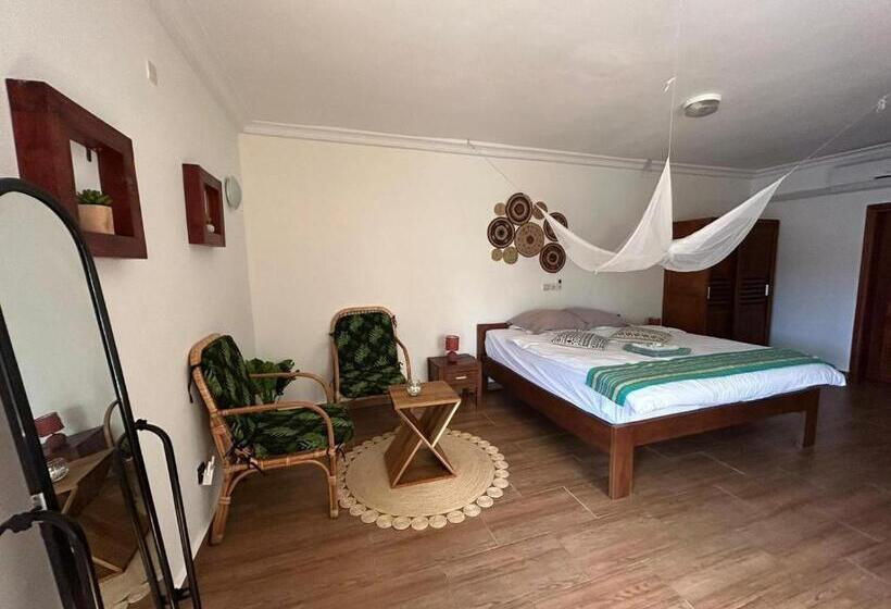 اتاق سوپریور, L'oasis Guesthouse