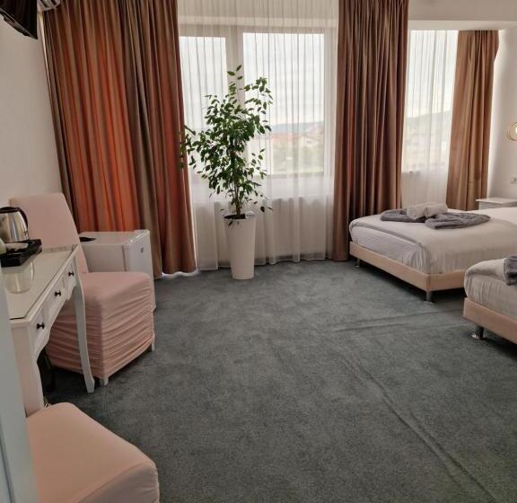 חדר דלוקס נוף לעיר, Caprice Deluxe Accomodation