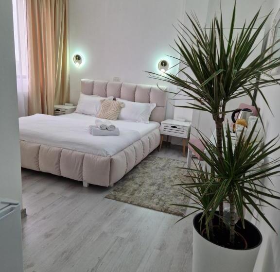 חדר בסיסי, Caprice Deluxe Accomodation