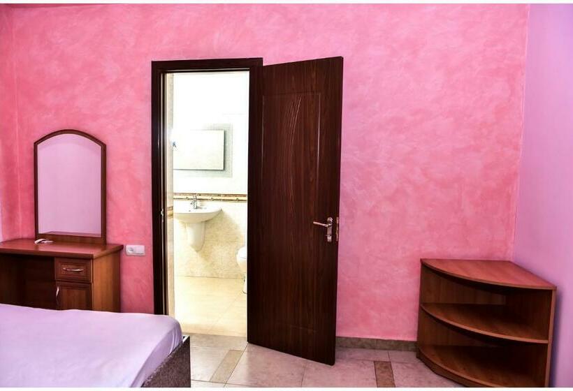 발코니 디럭스 룸, L A