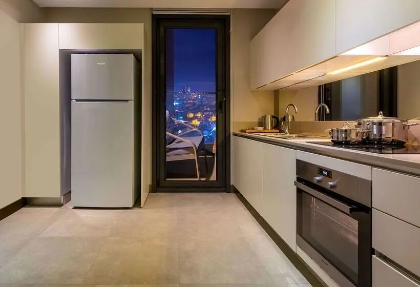 ４ベッドルームアパートメント, Movenpick Living Istanbul West