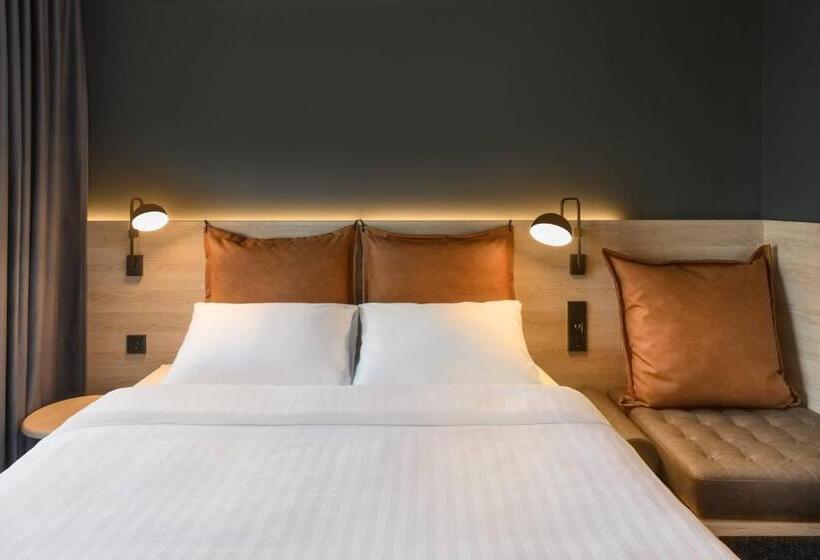 Номер Стандарт, Moxy Dresden Neustadt
