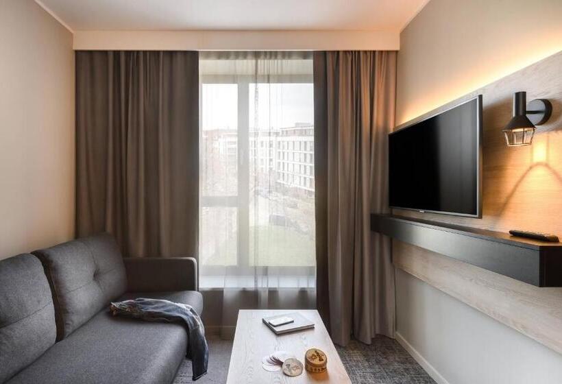 Семейный Номер, Moxy Dresden Neustadt