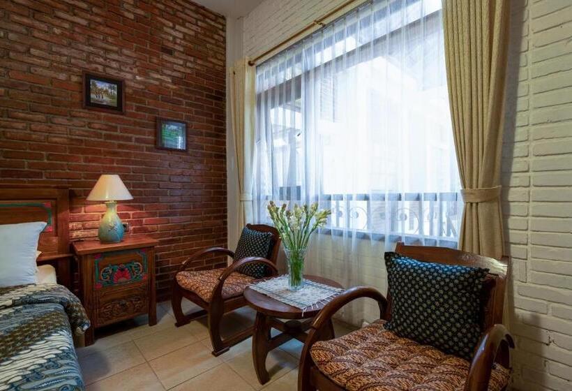 اتاق لوکس, Sekararum Butik Syariah Guesthouse