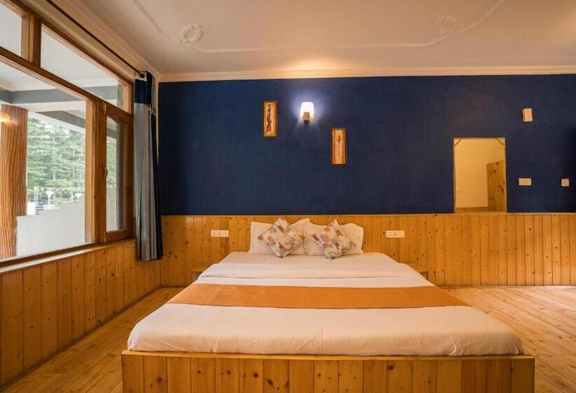 اتاق استاندارد چهار تخته, The Village Manali Café, Bar & Bistro