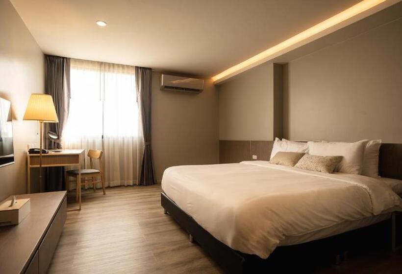 豪华房间, The Rise Suites Hotel, Chiang Mai Sha Extra Plus