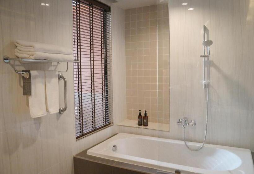 山景套房, The Rise Suites Hotel, Chiang Mai Sha Extra Plus