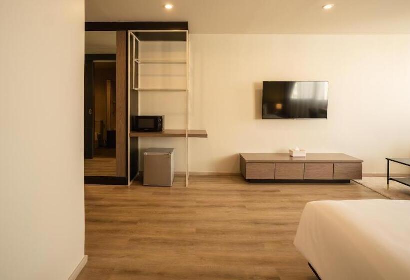 套房, The Rise Suites Hotel, Chiang Mai Sha Extra Plus