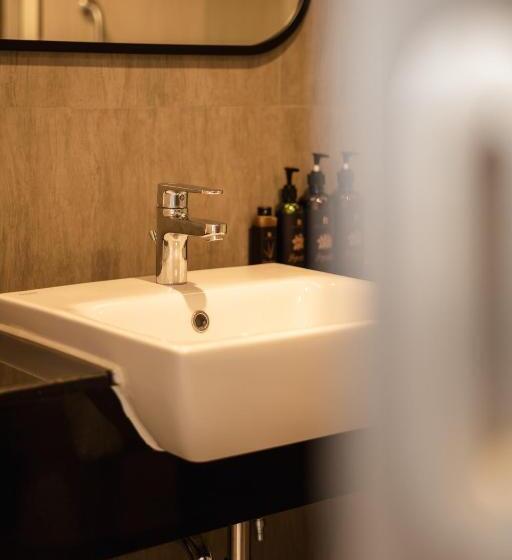 套房, The Rise Suites Hotel, Chiang Mai Sha Extra Plus