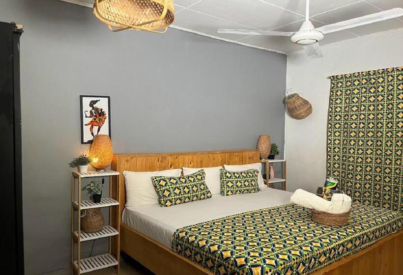 キングサイズベッドのデラックススイート, African Treasure Beach Resort