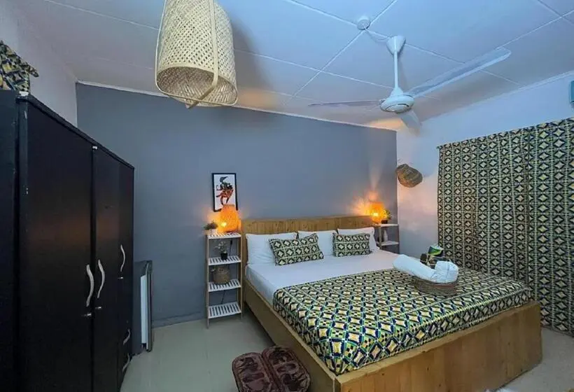 キングサイズベッドのデラックススイート, African Treasure Beach Resort
