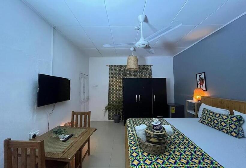 キングサイズベッドのデラックススイート, African Treasure Beach Resort