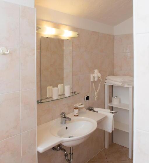 اتاق راحتی سه تخته, B&b Unterhabsbergerhof