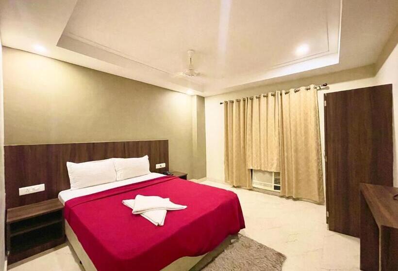 اتاق لوکس, Janaki Pride, Puri Fully Air Conditioned Hotel Spacious Room With Lift And Parking Facility
