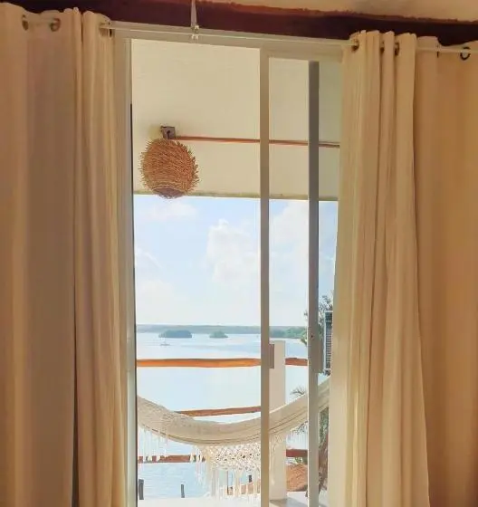 اتاق لوکس با بالکن, Tropic Bacalar