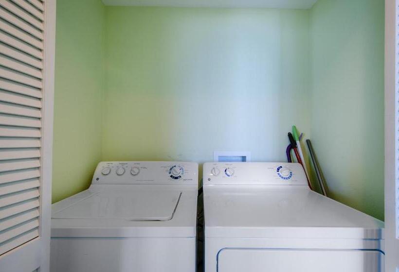 شقة غرفة واحدة مطلة على البحر, Portofino Tower1 908 Beachfront Sunrise Views