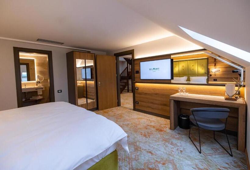 수피리어 스위트, Belmont