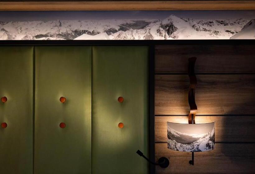 디럭스 룸, Belmont