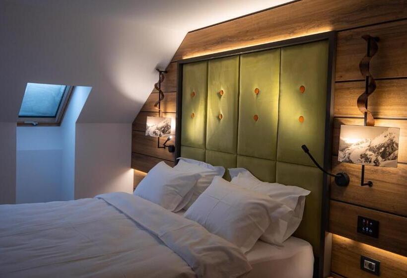 수피리어 스위트, Belmont