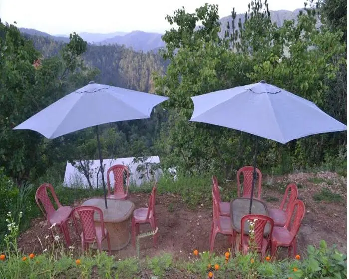 デラックスルーム, Himview Camp Mukteshwar