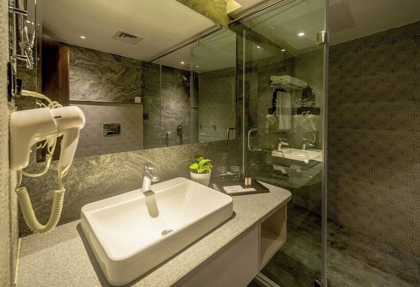 Family Room, Olive Hotel Mg Road Dunsvirk Inn By Embassy Group