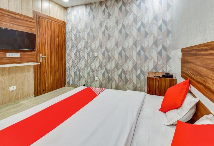 디럭스 트리플 룸, Oyo 79224  Shubh