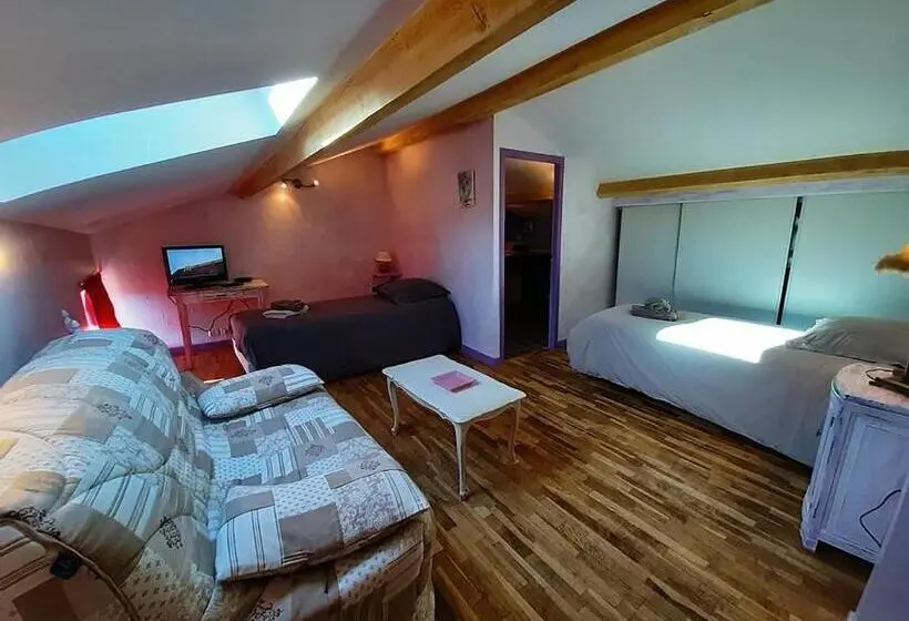 スタンダード４人部屋, Gite Du Roy D Amont