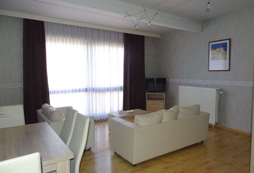 Семейные Апартаменты, Ambassador Suites Leuven