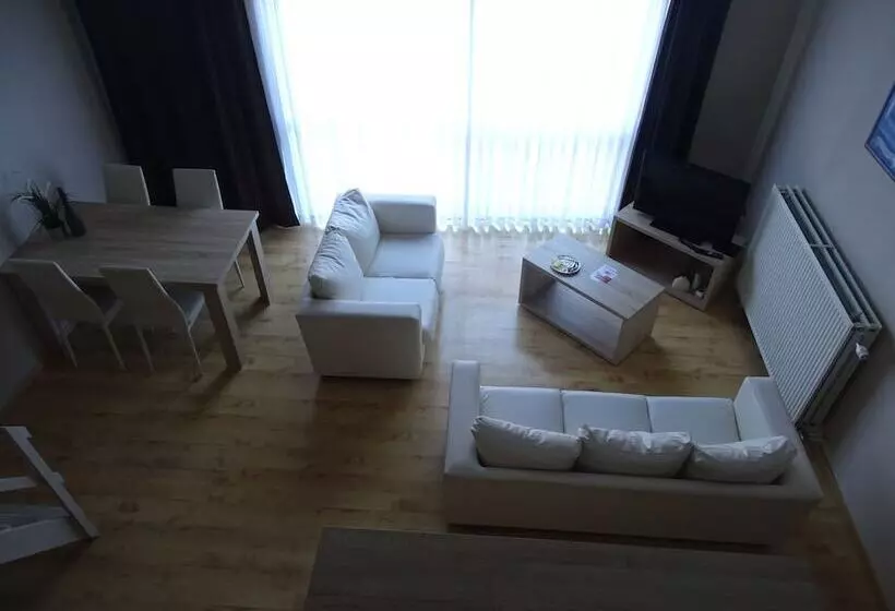 آپارتمان خانوادگی, Ambassador Suites Leuven
