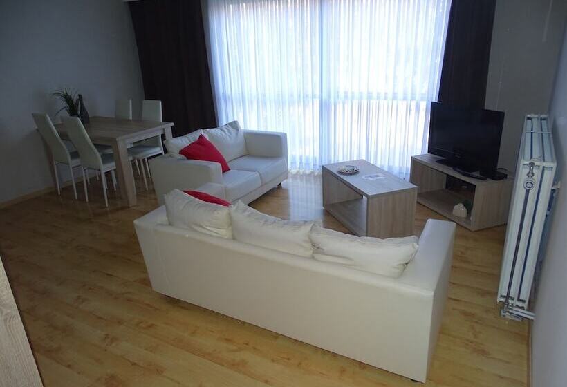 Семейные Апартаменты, Ambassador Suites Leuven