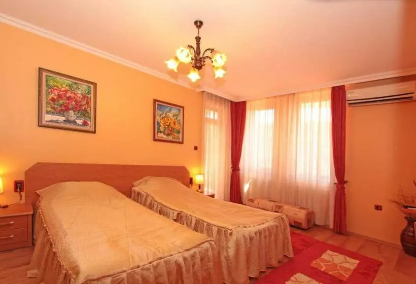 اتاق استاندارد, Family Hotel Silvestar