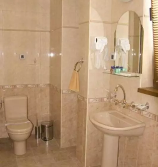 سوییت جونیور, Family Hotel Silvestar