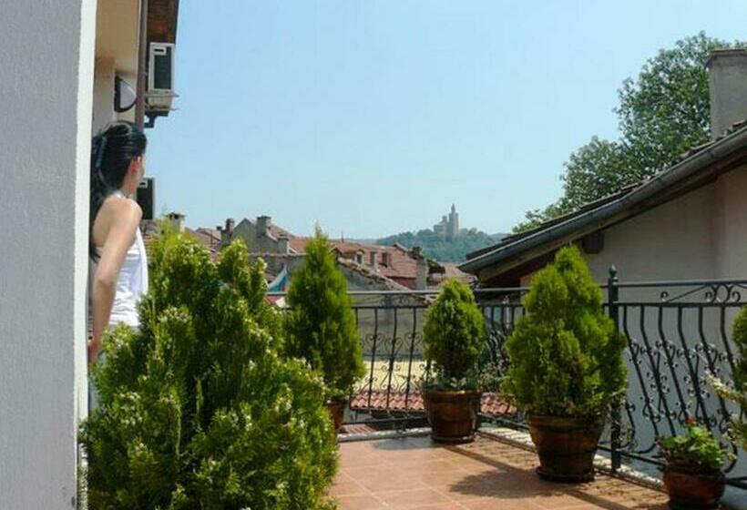 سوییت جونیور, Family Hotel Silvestar