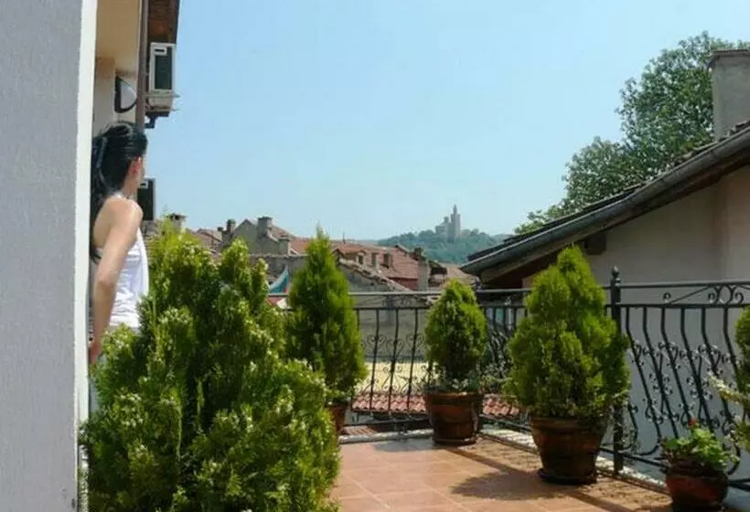 سوییت جونیور, Family Hotel Silvestar
