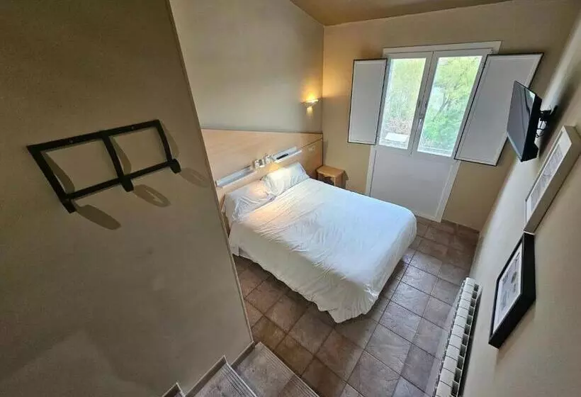 スタンダードルーム, Hostal Jp Y Estudios