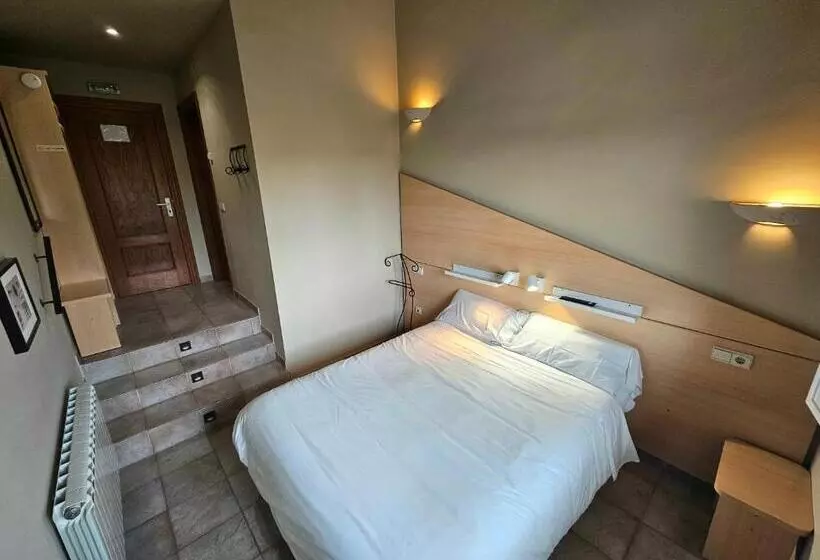 スタンダードルーム, Hostal Jp Y Estudios