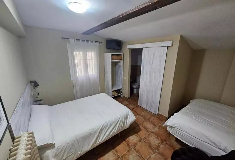 スタンダードトリプルルーム, Hostal Jp Y Estudios