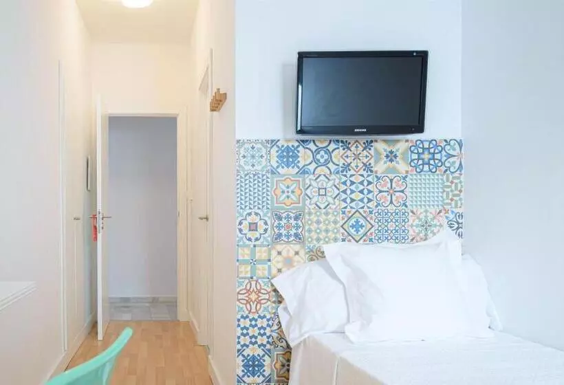 Standard Kolmen Hengen Huone, Hostal La Calzada