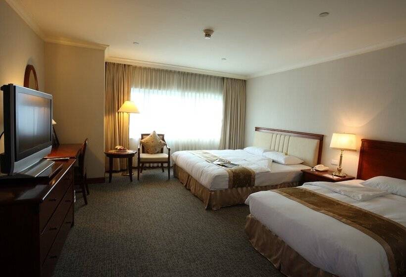 اتاق استاندارد سه تخته با چشمانداز, Evergreen Laurel Hotel Keelung