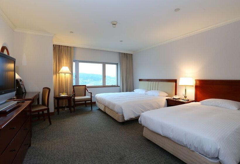 اتاق استاندارد سه تخته با چشمانداز, Evergreen Laurel Hotel Keelung
