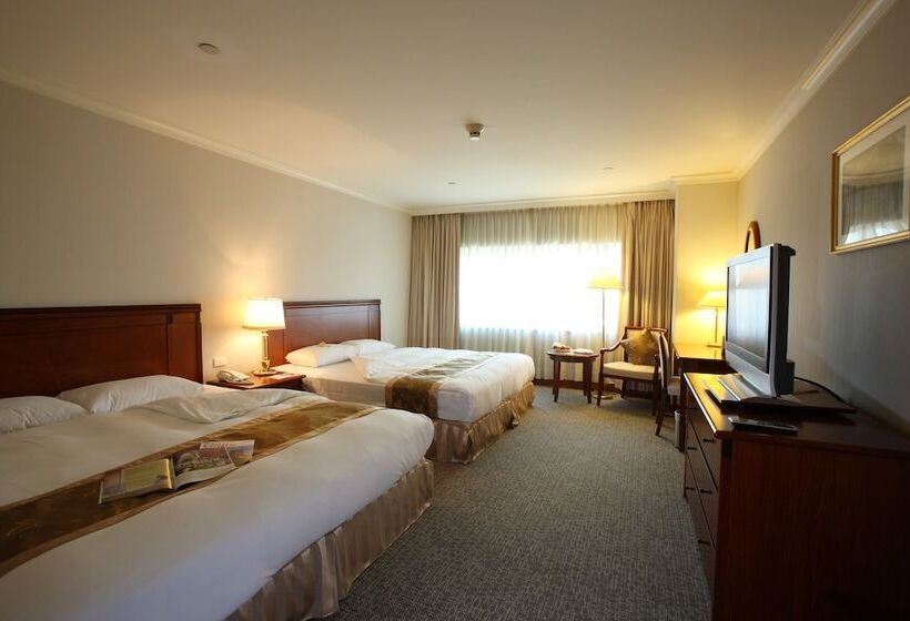 اتاق استاندارد چهار تخته, Evergreen Laurel Hotel Keelung