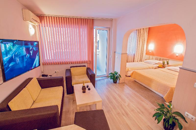 スタンダードスタジオ, Family Hotel Gran Ivan