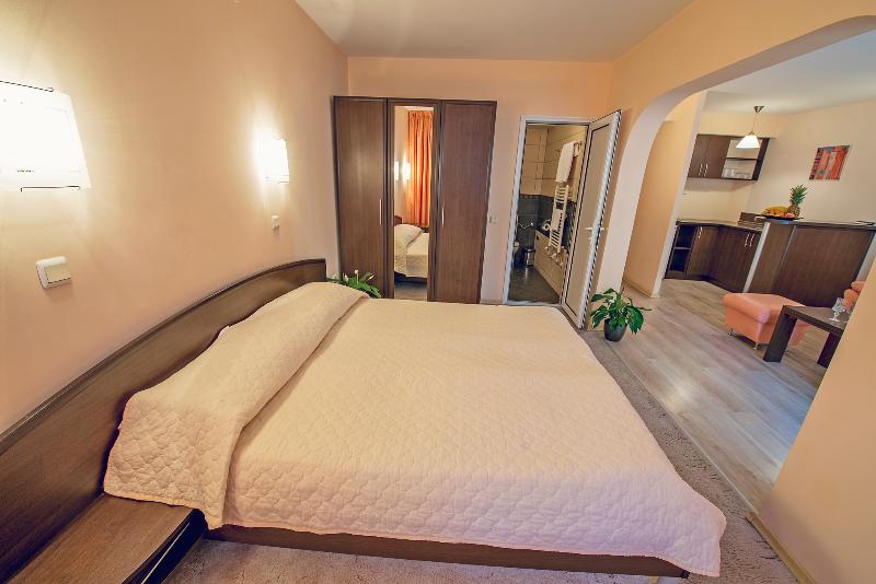 スタンダードスタジオ, Family Hotel Gran Ivan