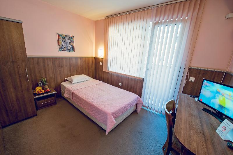 اتاق استاندارد یک نفره, Family Hotel Gran Ivan