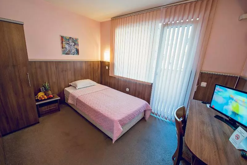 اتاق استاندارد یک نفره, Family Hotel Gran Ivan