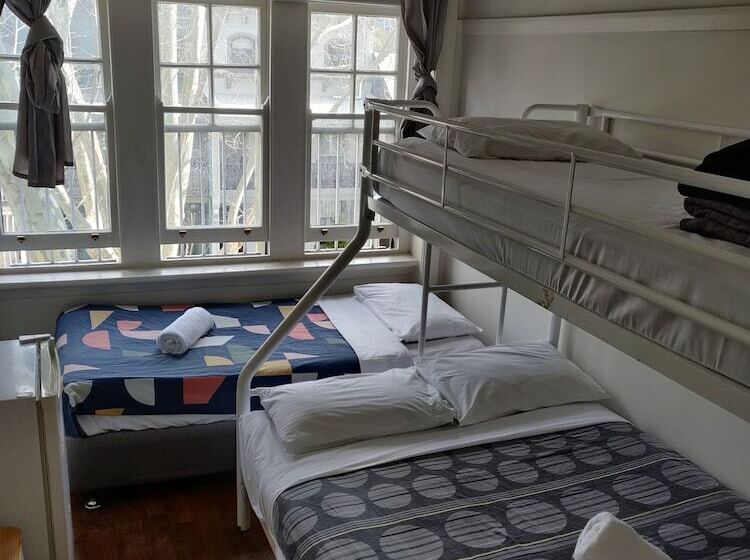 اتاق خانوادگی با سرویس بهداشتی مشترک, Highfield Private