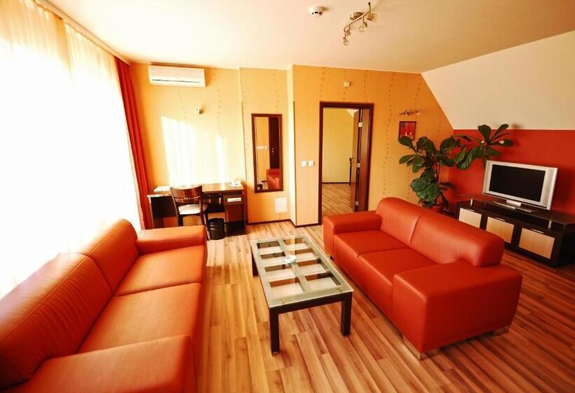 شقة غرفة واحدة, Jasmin