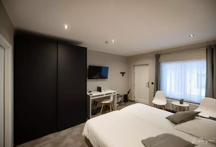 スタンダードルーム, La Reine Hôtel, City Centre